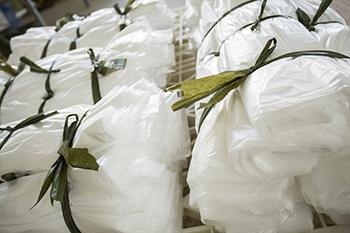 Le riz en plastique flexible Packging met en sac les sacs tissés par pp de stratification de Bopp avec le trou de fuite